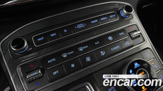Hyundai Santafe 2021 — photo 27