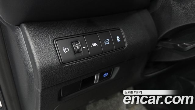 Hyundai Santafe 2021 — photo 28