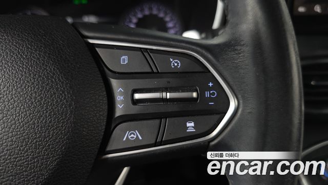 Hyundai Santafe 2021 — photo 31