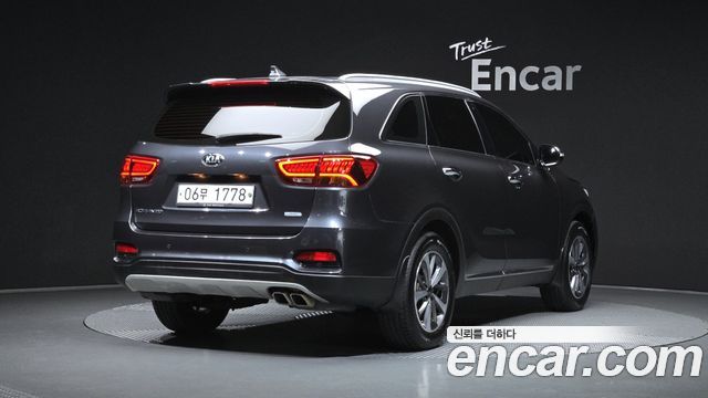 Kia Sorento 2019 — photo 2