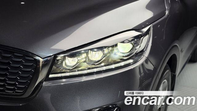 Kia Sorento 2019 — photo 8