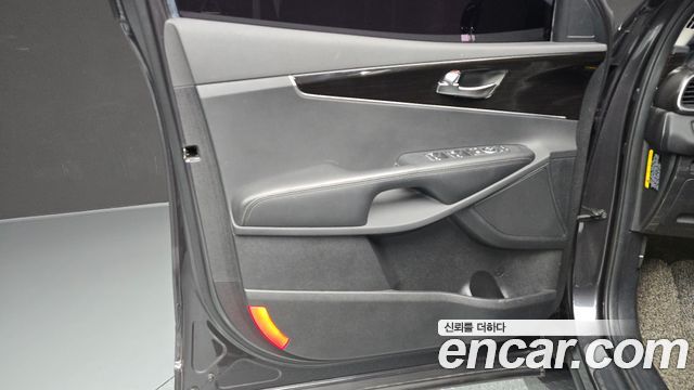 Kia Sorento 2019 — photo 14