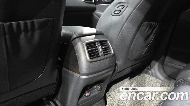 Kia Sorento 2019 — photo 34
