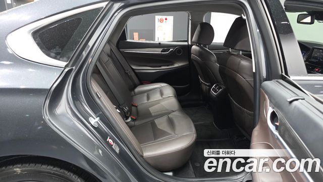 Hyundai Grandeur 2018 — photo 18
