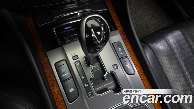 Hyundai Equus 2011 — photo 9