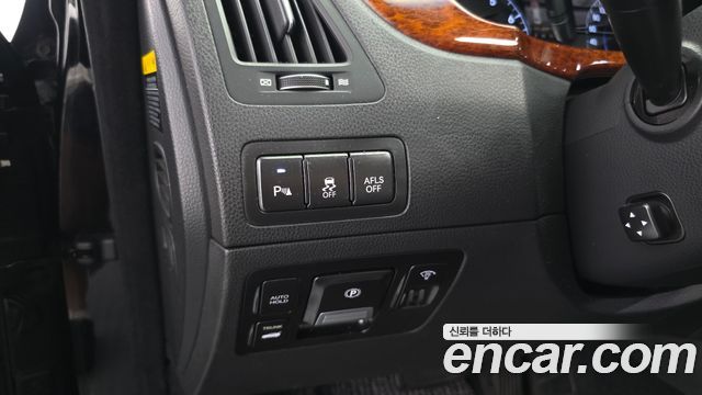 Hyundai Equus 2011 — photo 17