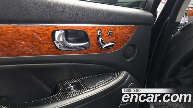 Hyundai Equus 2011 — photo 19
