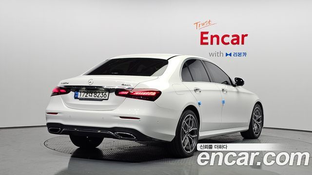 Mercedes-Benz E-Class 2021 — photo 2