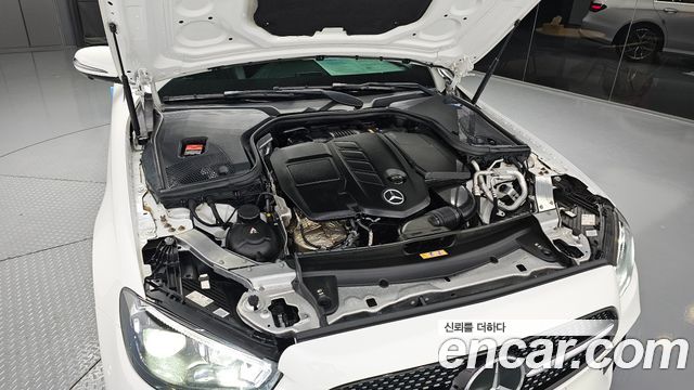 Mercedes-Benz E-Class 2021 — photo 6