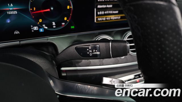 Mercedes-Benz E-Class 2021 — photo 12