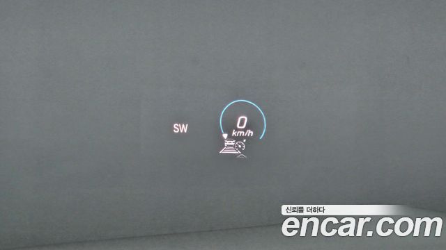 Mercedes-Benz E-Class 2021 — photo 24