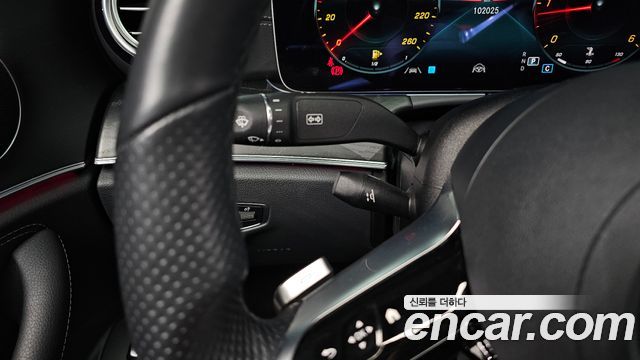 Mercedes-Benz E-Class 2021 — photo 26