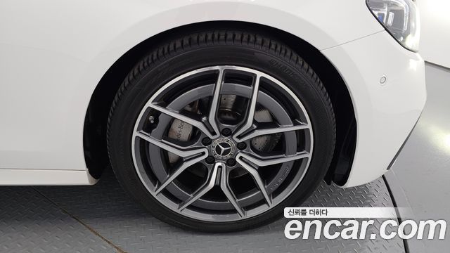 Mercedes-Benz E-Class 2021 — photo 7