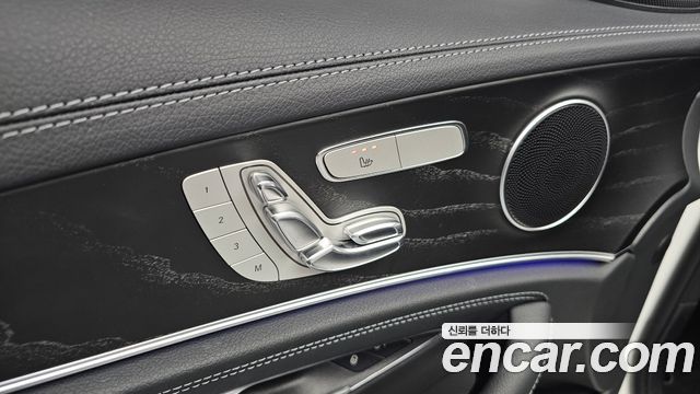 Mercedes-Benz E-Class 2021 — photo 27