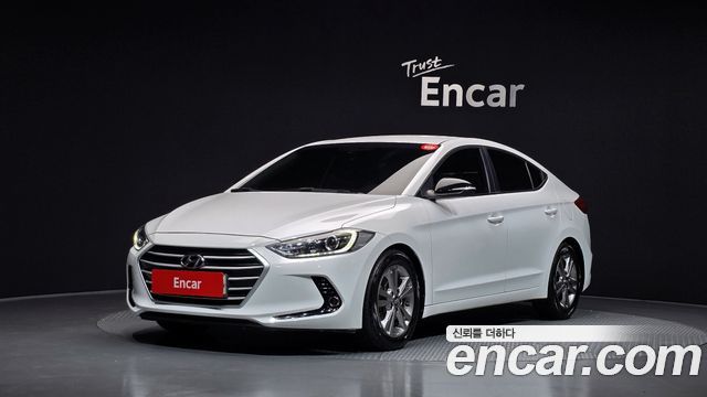 Hyundai AVANTE 2017 — photo 1