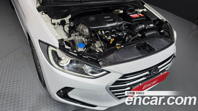 Hyundai AVANTE 2017 — photo 6