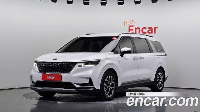Kia Canival 2021 — photo 1