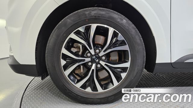 Kia Canival 2021 — photo 5