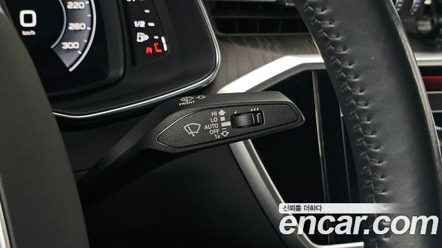 Audi A6 2020 — photo 27