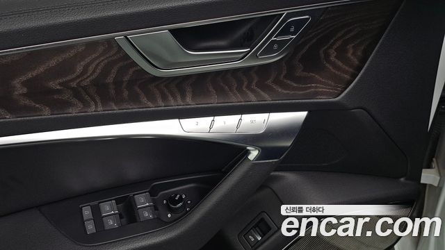 Audi A6 2020 — photo 31