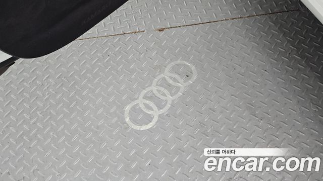 Audi A6 2020 — photo 37