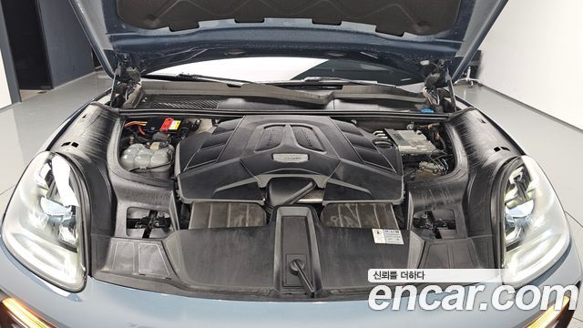 Porsche Cayenne 2020 — photo 6