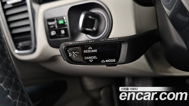 Porsche Cayenne 2020 — photo 26