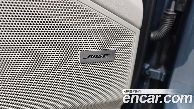 Porsche Cayenne 2020 — photo 29