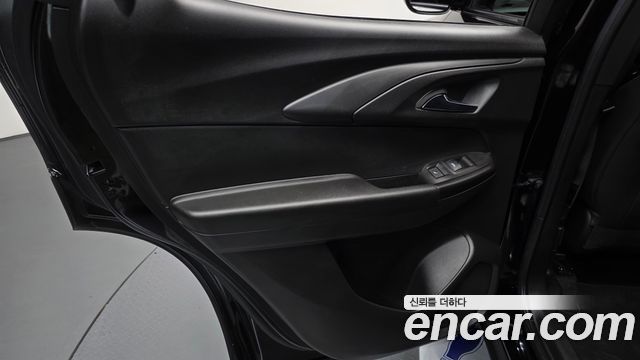 Chevrolet Korea Trailblazer 2022 — photo 15