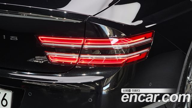 Genesis G80 2023 — photo 9