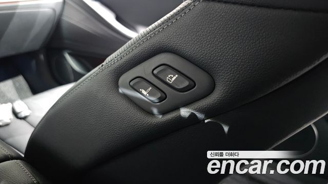 Genesis G80 2023 — photo 29