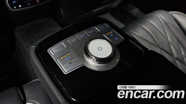 Genesis G80 2023 — photo 32