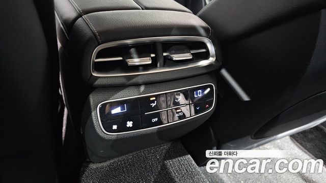 Genesis G80 2023 — photo 33