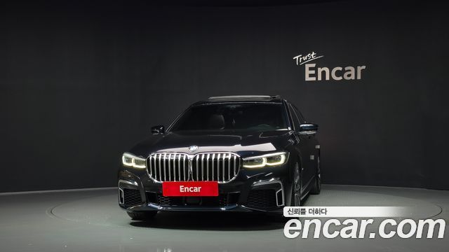BMW 7-Series 2022 — photo 3