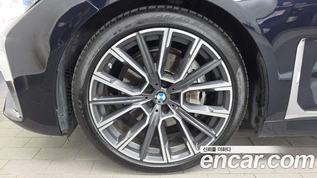 BMW 7-Series 2022 — photo 5