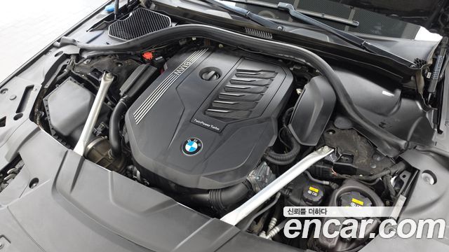 BMW 7-Series 2022 — photo 6