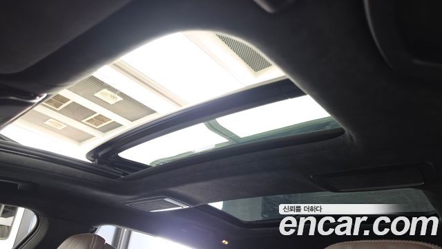BMW 7-Series 2022 — photo 18