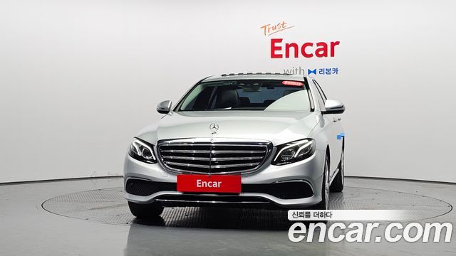 Mercedes-Benz E-Class 2017 — photo 3