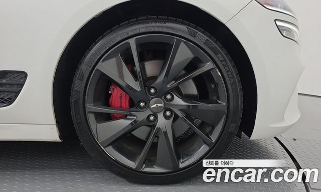 Genesis G70 2021 — photo 7