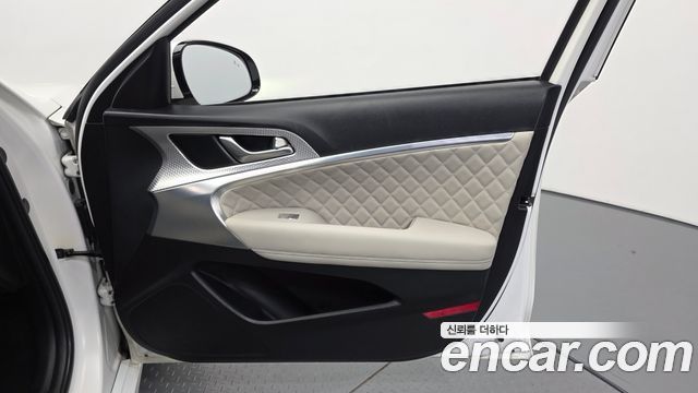 Genesis G70 2021 — photo 14