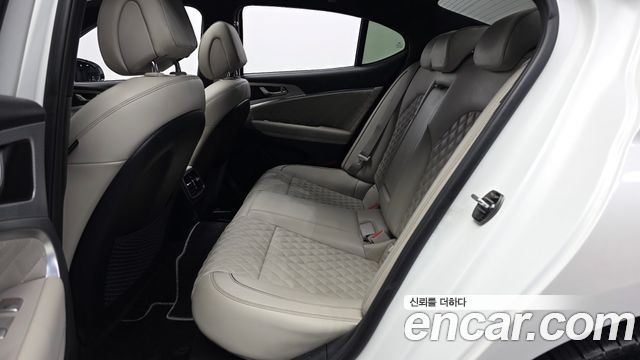 Genesis G70 2021 — photo 16