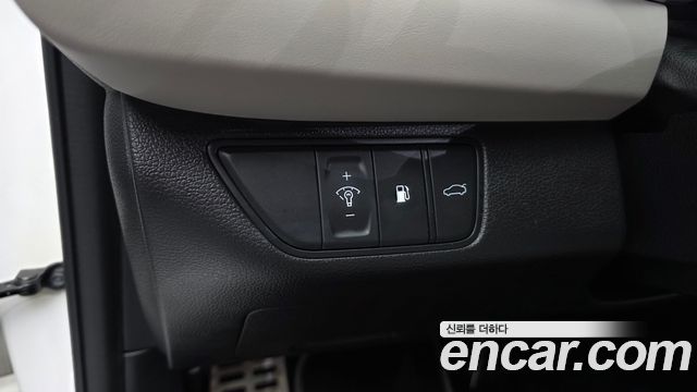 Genesis G70 2021 — photo 28