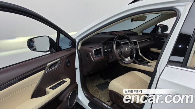 Lexus RX 2018 — photo 13