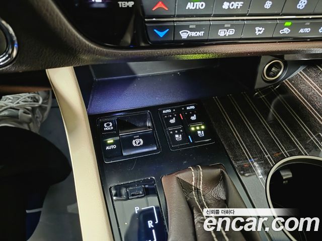 Lexus RX 2018 — photo 26