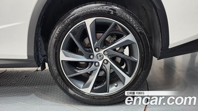 Lexus RX 2018 — photo 7