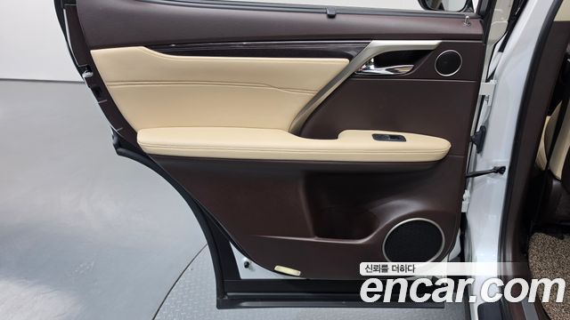Lexus RX 2018 — photo 15