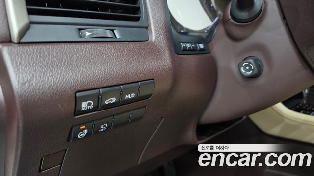 Lexus RX 2018 — photo 27