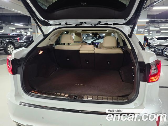 Lexus RX 2018 — photo 40