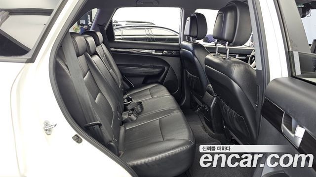 Kia Sorento 2011 — photo 12