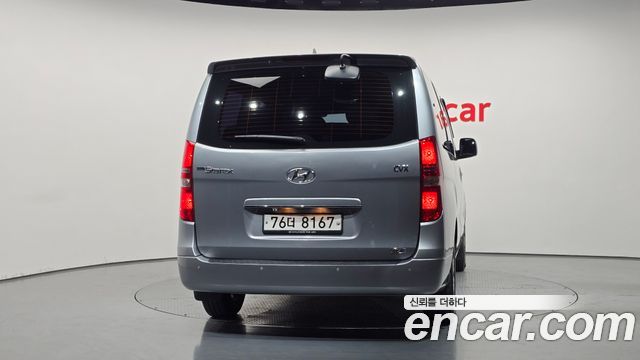 Hyundai Starex 2013 — photo 4